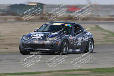 media/Oct-25-2025-CalClub SCCA (Sat) [[34c778dfbe]]/Group 2/Qualifying/